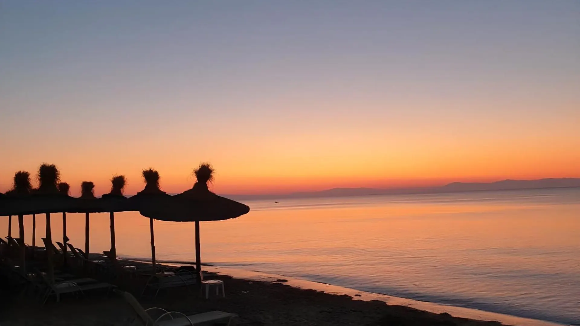 Sea Esta 2 Bedroom By The Beach Peraía 0*,  Yunanistan